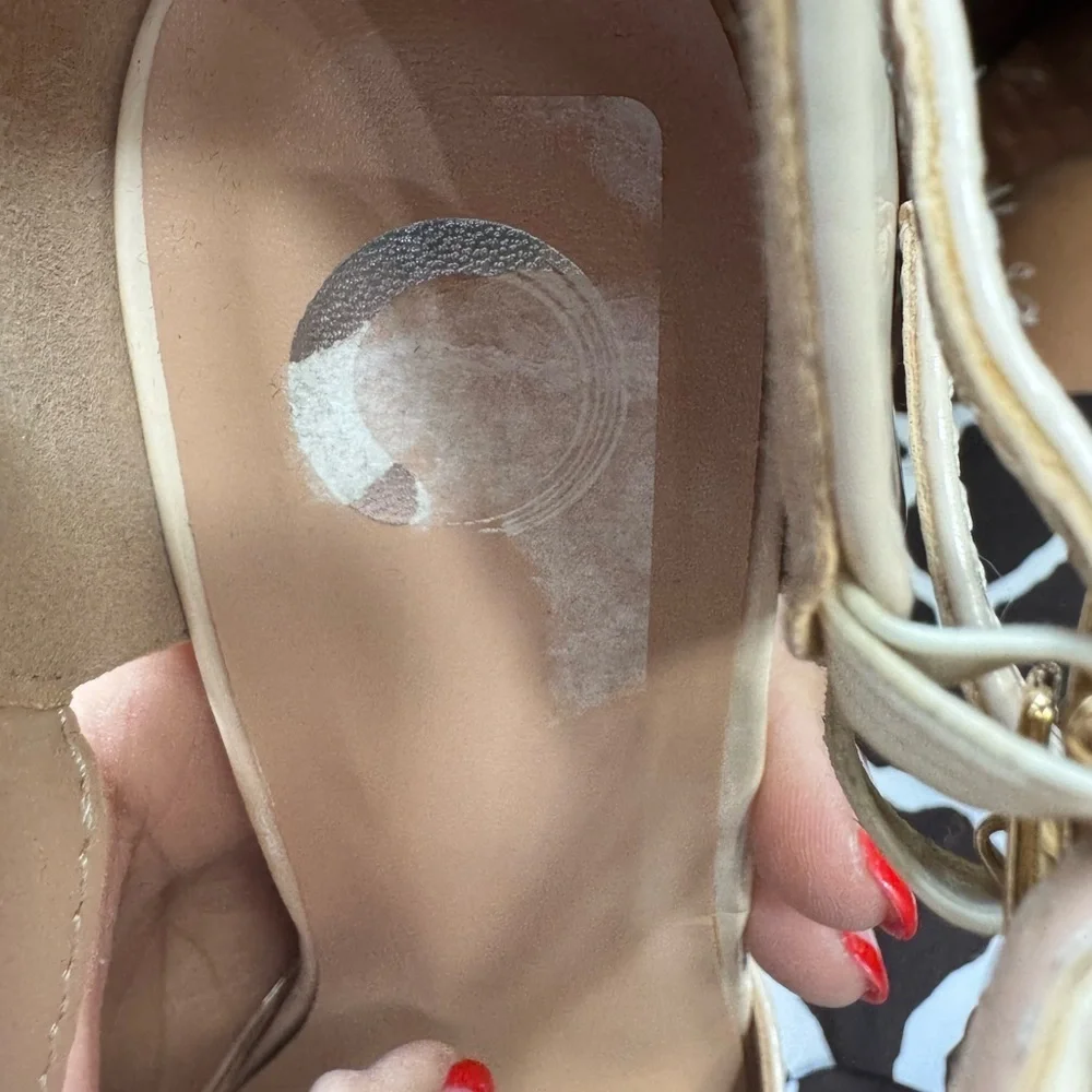 Journee Collection Nude Patent T-Strap Heels | Size 8.5 | Pointed Toe Pumps